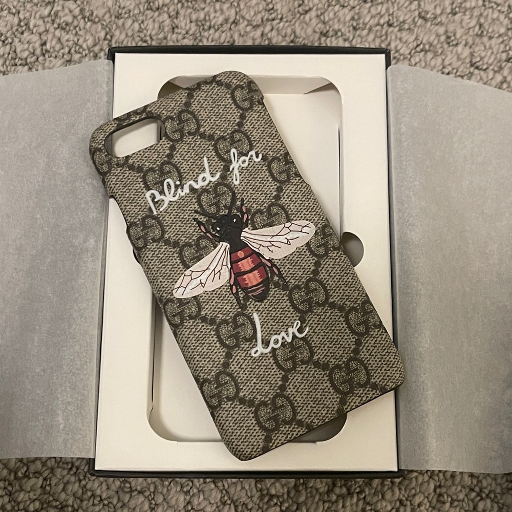 Gucci GG Blind For Love iPhone 7/8 BEE Phone Case NEW Beige AUTHENTIC in Box